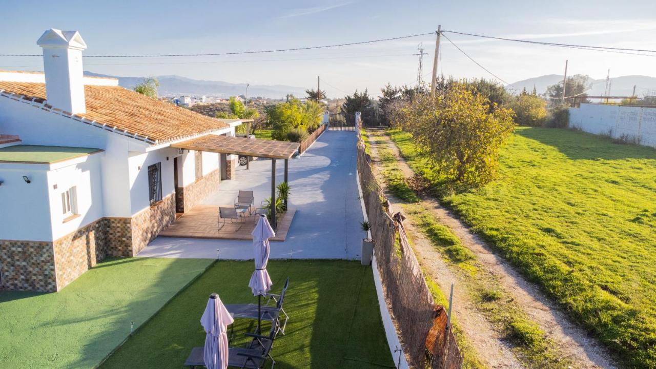Cubo'S Finca La Higuera Alhaurin de la Torre Luaran gambar